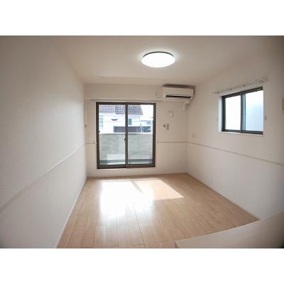 ラ・メゾン稲口 205【管理NO：1-024076101-02040】 ★家具家電は申し込み後に搬入します★ ★2026年10月下旬入居可能★の物件写真2