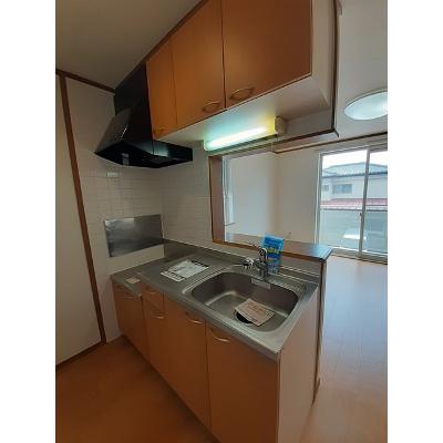 サンブロード 201【管理NO：1-011503601-02010】 ★家具家電は申し込み後に搬入します★ ★2026年11月上旬入居可能★の物件写真3