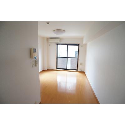 イ－スト　ゼファ－ 101【管理NO：1-012859701-01010】 ★家具家電は申し込み後に搬入します★ ★2026年11月上旬入居可能★の物件写真2