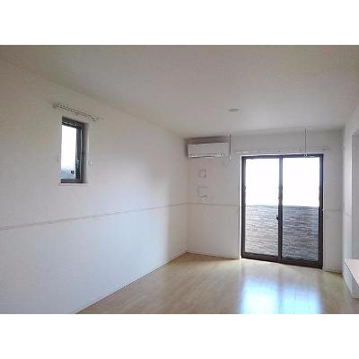ベルトゥリー 101【管理NO：1-023971101-01010】 ★家具家電は申し込み後に搬入します★ ★2026年11月中旬入居可能★の物件写真2