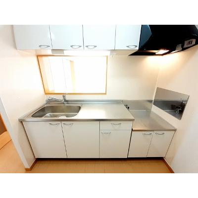 apartment 〒108-0075　東京都港区港南２丁目16-1
