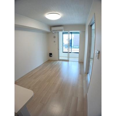 レアル 103【管理NO：1-027475902-01030】 ★家具家電は申し込み後に搬入します★ ★2026年11月下旬入居可能★の物件写真2