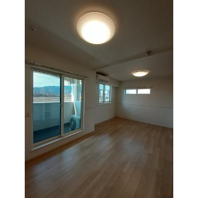 ラ　ヴェローナ 204【管理NO：1-026346301-02040】 ★家具家電は申し込み後に搬入します★ ★2026年12月上旬入居可能★の物件写真2