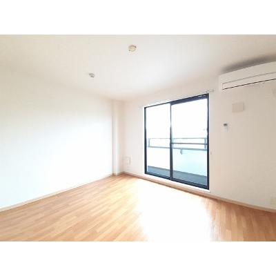 ラフレシール 203【管理NO：1-015762901-02030】 ★家具家電は申し込み後に搬入します★ ★2026年11月下旬入居可能★の物件写真2