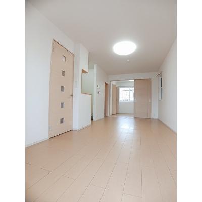 ラフィナート　Ⅰ 103【管理NO：1-017130601-01030】 ★家具家電は申し込み後に搬入します★ ★2026年11月上旬入居可能★の物件写真2