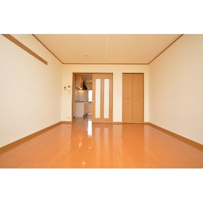 ネオガーデン朽網東 205【管理NO：1-013491301-02040】 ★家具家電は申し込み後に搬入します★ ★2026年11月中旬入居可能★の物件写真2