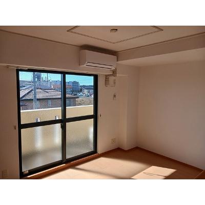 ローレル 302【管理NO：1-013375301-03020】 ★家具家電は申し込み後に搬入します★ ★2026年11月下旬入居可能★の物件写真2