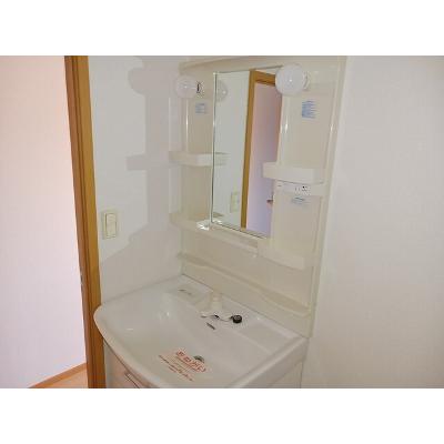 ローレル 302【管理NO：1-013375301-03020】 ★家具家電は申し込み後に搬入します★ ★2026年11月下旬入居可能★の物件写真6