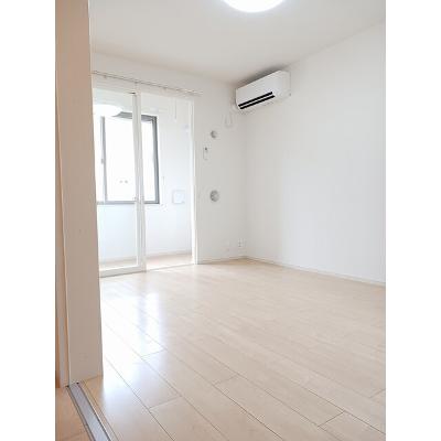 アタラクシア・８号 105【管理NO：1-025384701-01040】 ★家具家電は申し込み後に搬入します★の物件写真2