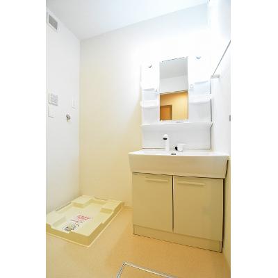 apartment 〒108-0075　東京都港区港南２丁目16-1
