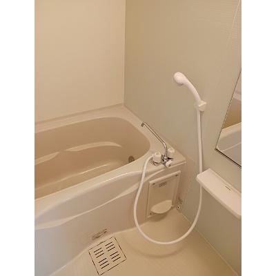 グランディア　トロワ 101【管理NO：1-019448503-01010】 ★家具家電は申し込み後に搬入します★の物件写真4
