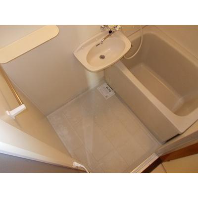 エルディム鈴木 205【管理NO：1-003370201-02050】 ★家具家電は申し込み後に搬入します★ ★2026年12月中旬入居可能★の物件写真4