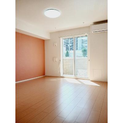 アプローズ 102【管理NO：1-021055101-01020】 ★家具家電は申し込み後に搬入します★の物件写真2
