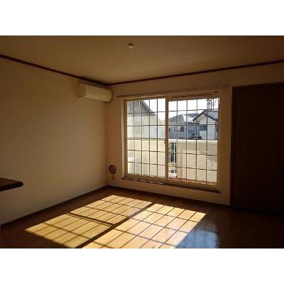 ル－ラルスクェア 201【管理NO：1-010579101-02010】 ★家具家電は申し込み後に搬入します★ ★2026年11月下旬入居可能★の物件写真2