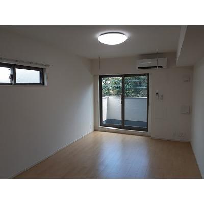 カーサ・プリート 301【管理NO：1-025068401-03010】 ★家具家電は申し込み後に搬入します★ ★2026年10月中旬入居可能★の物件写真2
