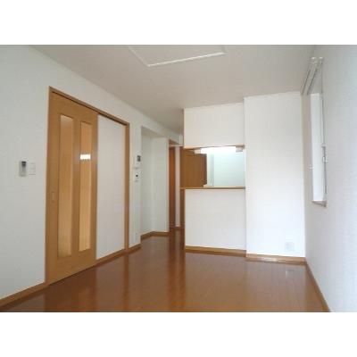 ストロベリー　フィールド 102【管理NO：1-014278401-01020】 ★家具家電は申し込み後に搬入します★ ★2026年11月下旬入居可能★の物件写真2