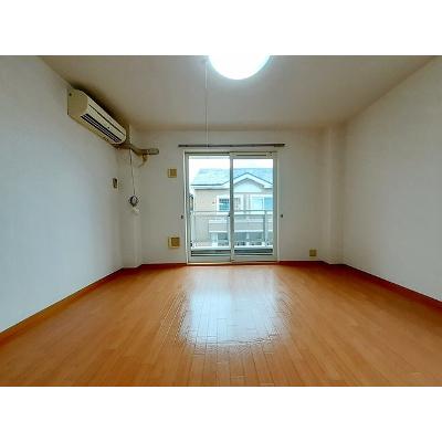 クレヨンⅡ 201【管理NO：1-012564202-02010】 ★家具家電は申し込み後に搬入します★ ★2026年11月上旬入居可能★の物件写真2