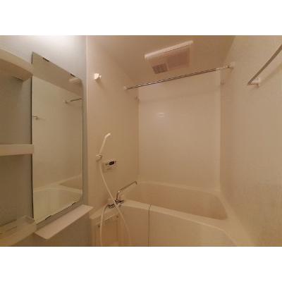イースト．ウィング 102【管理NO：1-013436901-01020】 ★家具家電は申し込み後に搬入します★ ★2026年11月中旬入居可能★の物件写真4