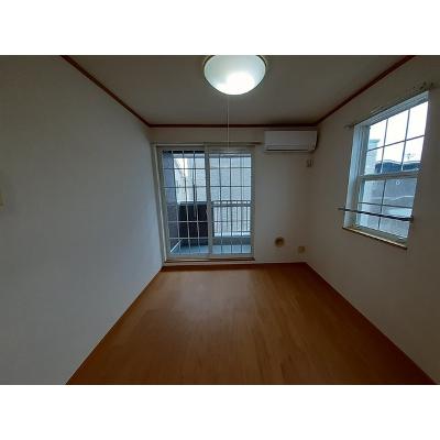 グリ－ンフェアⅢ 205【管理NO：1-011945201-02040】 ★家具家電は申し込み後に搬入します★ ★2026年11月中旬入居可能★の物件写真2