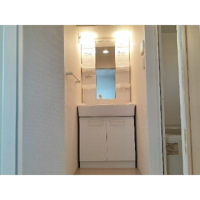 プリムローズⅢ 203【管理NO：1-018238301-02030】 ★家具家電は申し込み後に搬入します★ ★2026年11月下旬入居可能★の物件写真6