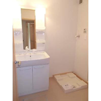 apartment 〒108-0075　東京都港区港南２丁目16-1