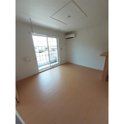 サニーテルネ 101【管理NO：1-018252501-01010】 ★家具家電は申し込み後に搬入します★ ★2026年11月上旬入居可能★の物件写真2