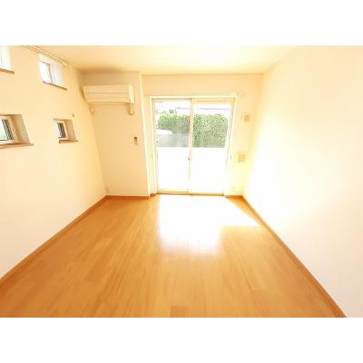 グランツ 101【管理NO：1-014638801-01010】 ★家具家電は申し込み後に搬入します★ ★2026年11月下旬入居可能★の物件写真2