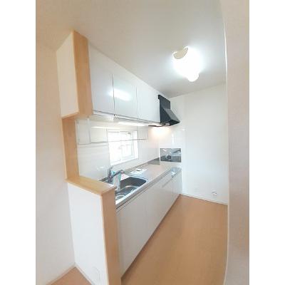 サンパティーク　Ⅱ 205【管理NO：1-015967302-02040】 ★家具家電は申し込み後に搬入します★ ★2026年11月中旬入居可能★の物件写真3
