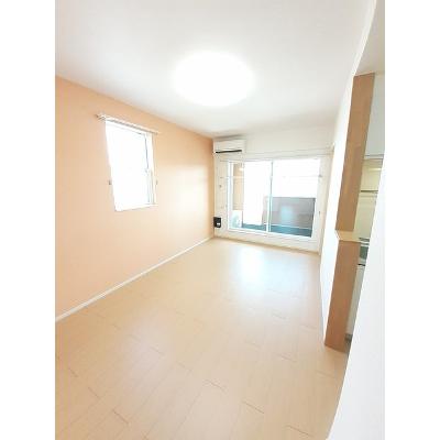 レスペヘリオスＣ 201【管理NO：1-017169503-02010】 ★家具家電は申し込み後に搬入します★ ★2026年12月中旬入居可能★の物件写真2