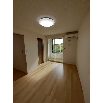 Ｊ－シャモニー　スロープ　Ⅰ 106【管理NO：1-027237601-01060】 ★家具家電は申し込み後に搬入します★ ★2026年12月上旬入居可能★の物件写真2