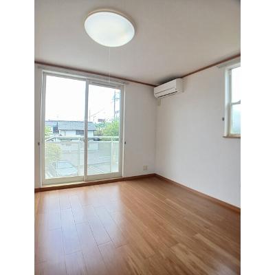 コルネット　Ⅱ 202【管理NO：1-013029502-02020】 ★家具家電は申し込み後に搬入します★ ★2026年11月中旬入居可能★の物件写真2