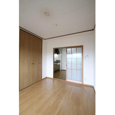 グレース江越 303【管理NO：1-007830701-03030】 ★家具家電は申し込み後に搬入します★ ★2026年11月中旬入居可能★の物件写真2