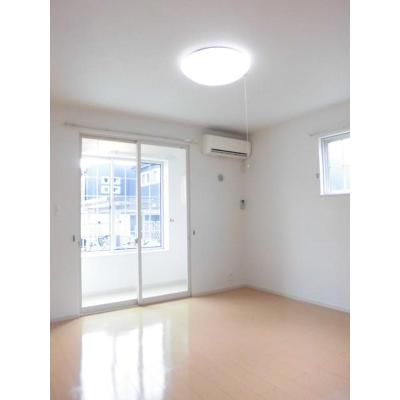 プラシードⅡ 104【管理NO：1-017656501-01040】 ★家具家電は申し込み後に搬入します★ ★2026年11月中旬入居可能★の物件写真2