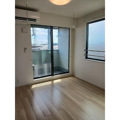 オネスティ 305【管理NO：1-027482001-03050】 ★家具家電は申し込み後に搬入します★の物件写真2