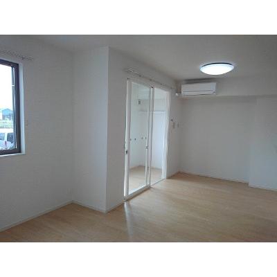 グランドソレイユ富の原　Ⅲ 103【管理NO：1-025169903-01030】 ★家具家電は申し込み後に搬入します★の物件写真2