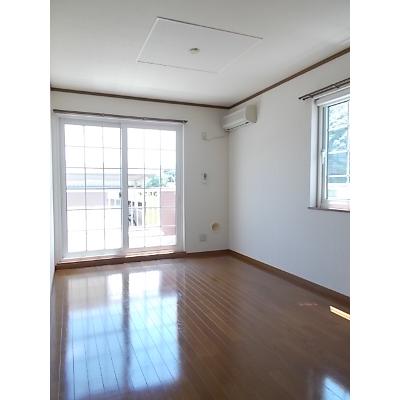 リバーサイド・スクェアⅡ 101【管理NO：1-011399801-01010】 ★家具家電は申し込み後に搬入します★ ★2026年12月中旬入居可能★の物件写真2