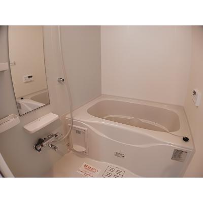 バース　Ⅲ 101【管理NO：1-022795001-01010】 ★家具家電は申し込み後に搬入します★の物件写真4