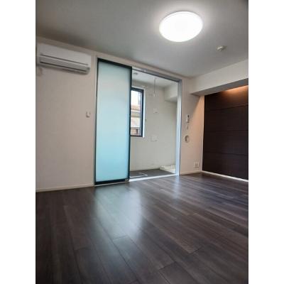 フィオ－レ 101【管理NO：1-021537701-01010】 ★家具家電は申し込み後に搬入します★ ★2026年10月下旬入居可能★の物件写真2