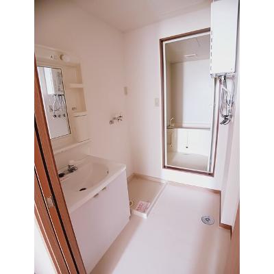 リバータウンＣ 201【管理NO：1-009578001-02010】 ★家具家電は申し込み後に搬入します★の物件写真6