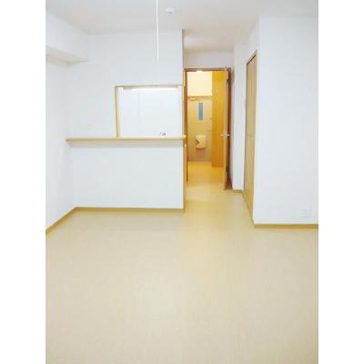 リファインドⅢ 101【管理NO：1-015340301-01010】 ★家具家電は申し込み後に搬入します★ ★2026年11月下旬入居可能★の物件写真2