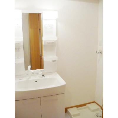 リファインドⅢ 101【管理NO：1-015340301-01010】 ★家具家電は申し込み後に搬入します★ ★2026年11月下旬入居可能★の物件写真6