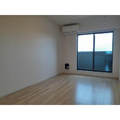 グランディア　Ⅰ 203【管理NO：1-026440701-02030】 ★家具家電は申し込み後に搬入します★ ★2026年11月下旬入居可能★の物件写真2