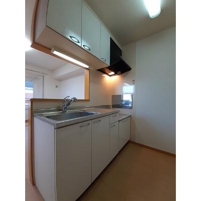 クレスト葵 201【管理NO：1-014295101-02010】 ★家具家電は申し込み後に搬入します★ ★2026年10月下旬入居可能★の物件写真3