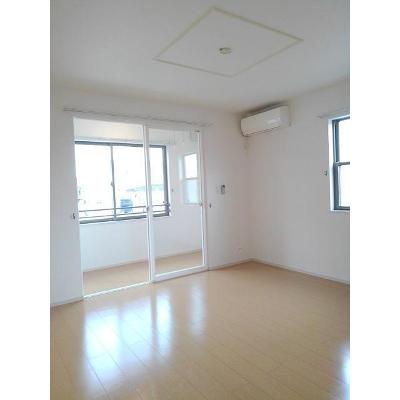 ドゥ・ファミーユＢ 101【管理NO：1-018707602-01010】 ★家具家電は申し込み後に搬入します★ ★2026年12月上旬入居可能★の物件写真2
