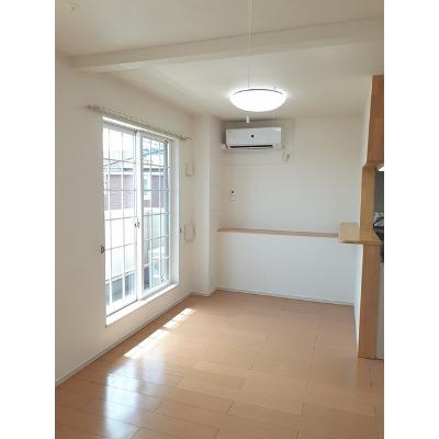 ワイズ　フォレストⅠ 201【管理NO：1-017871401-02010】 ★家具家電は申し込み後に搬入します★ ★2026年10月下旬入居可能★の物件写真2