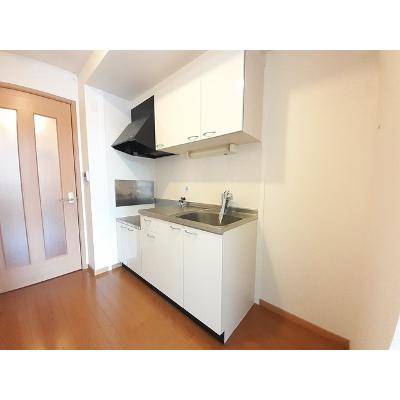 コンフォート　本町 404【管理NO：1-013871101-04040】 ★家具家電は申し込み後に搬入します★ ★2026年11月下旬入居可能★の物件写真3