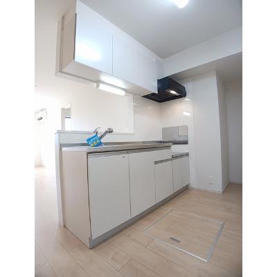 サニーホワイトⅥ 102【管理NO：1-023627401-01020】 ★家具家電は申し込み後に搬入します★ ★2026年11月上旬入居可能★の物件写真3