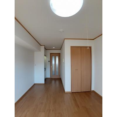 サニーサイド 202【管理NO：1-012899901-02020】 ★家具家電は申し込み後に搬入します★ ★2026年11月下旬入居可能★の物件写真2