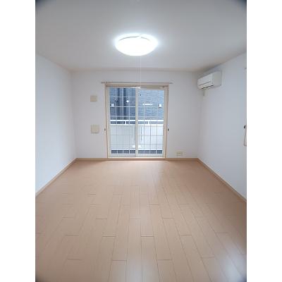 ベルアルモニー 104【管理NO：1-015770301-01040】 ★家具家電は申し込み後に搬入します★ ★2026年10月下旬入居可能★の物件写真2