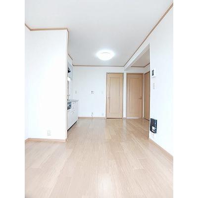 エレガンス弐番館 203【管理NO：1-011968402-02030】 ★家具家電は申し込み後に搬入します★ ★2026年11月下旬入居可能★の物件写真2